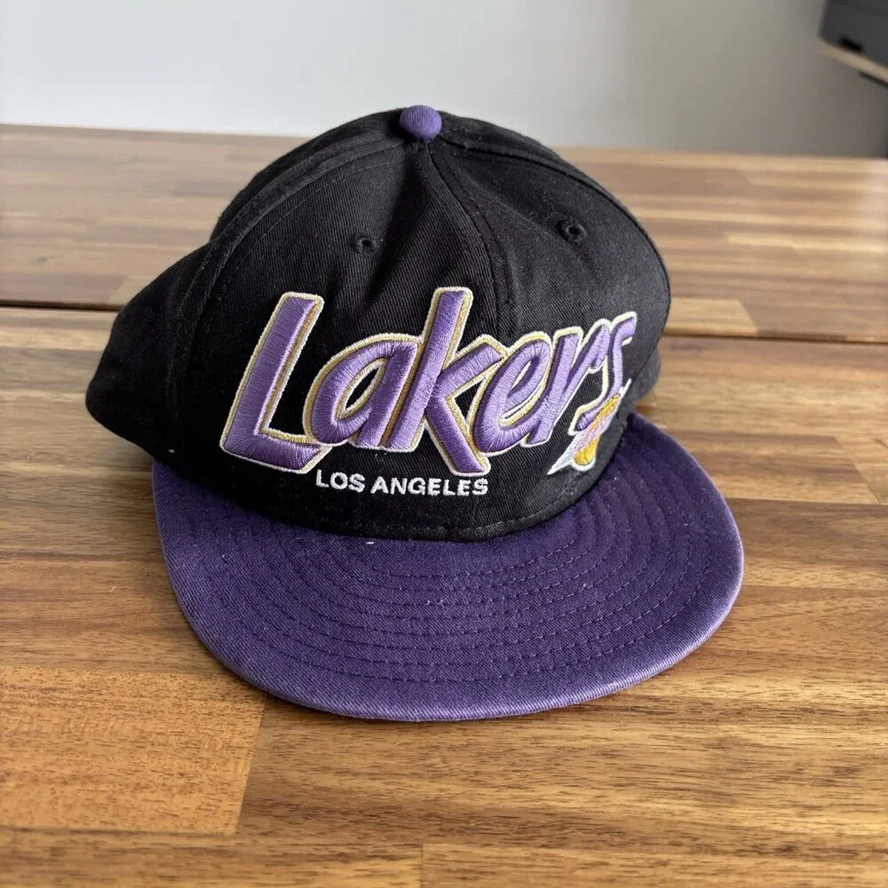 Los Angeles Lakers Cap Hat‎ Basketball Ball New Era NBA One Size Athletic Sports